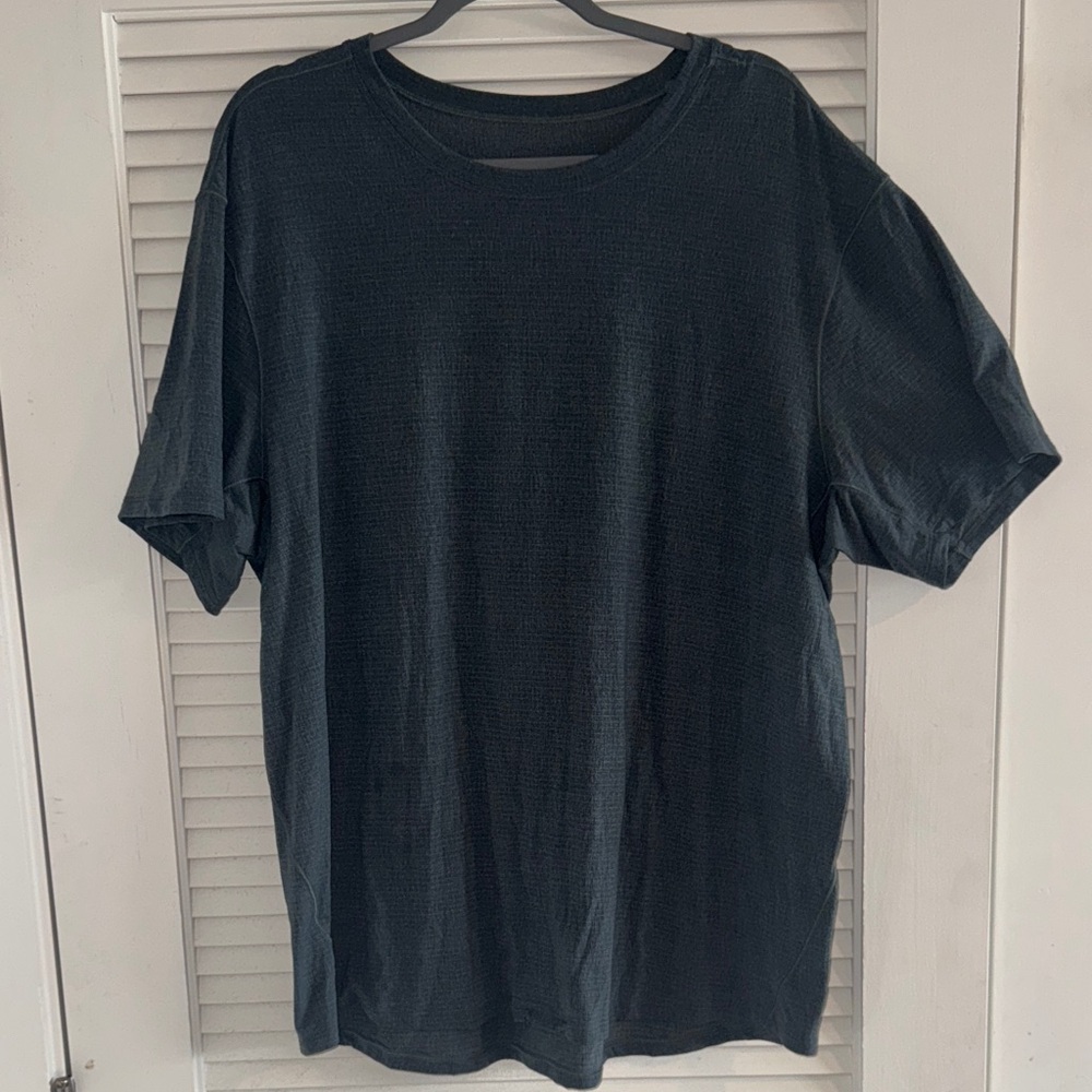 Men’s Lululemon Green Metal Vent Tech Shirt